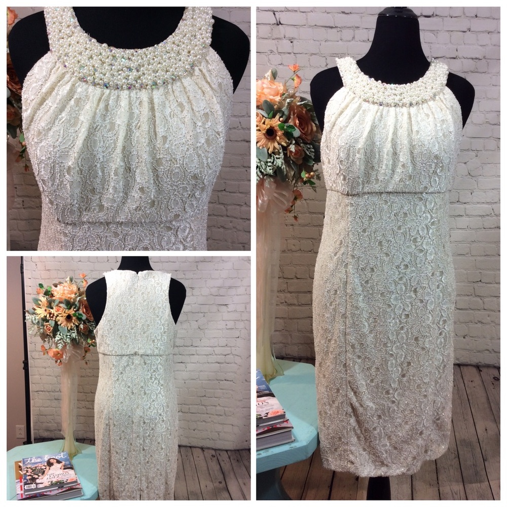 NWT! Cachet Lace Nude cocktail dress